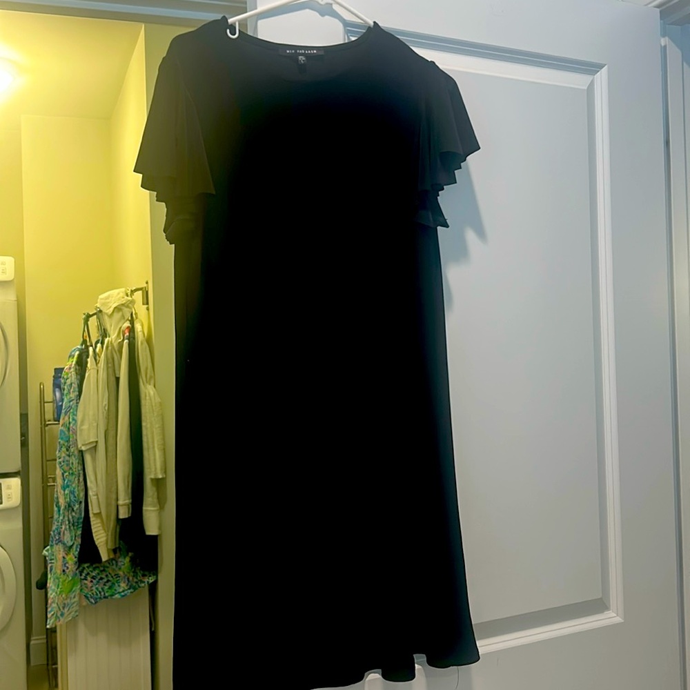 Simple Comfy Black Dtess